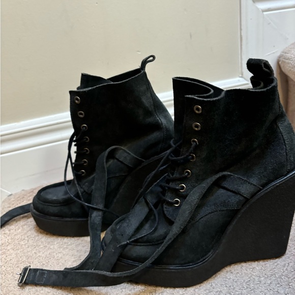 PIERRE HARDY SUEDE WEDGE BOOTS 10- NEVER WORN - Picture 7 of 7